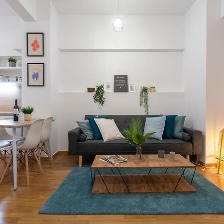 Modern 2Bd Apt In Athens , 3-Min Metro Экстерьер фото